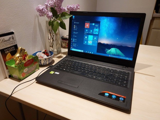 Ideapad 100 intel i5 8GB ddr4 15,6" Geforce 920MX makultlan