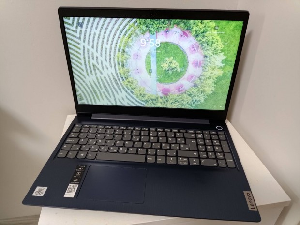 Ideapad 3 / i3 / 8GB / 500GB SSD / Windows 11 dobozos notebook