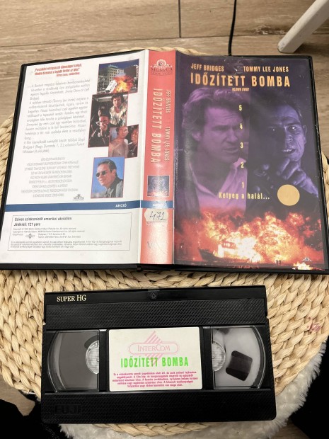 Idztett bomba vhs