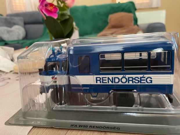 Ifa 1:43 1/43 j bontatlan rendr