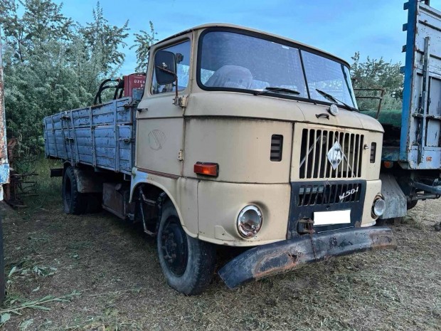 Ifa W50L hosszúplatós Rendezett papírokkal