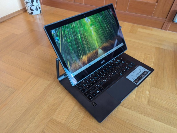 Igazn klnleges 2-in-1 notebook, Acer ultrabook elad