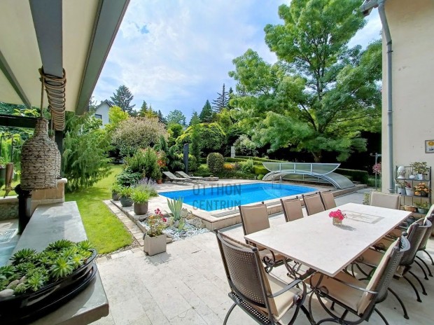 Igazi ritkas�g a Fels�-L�verekben! Exkluz�v helyen, egyedi villa!