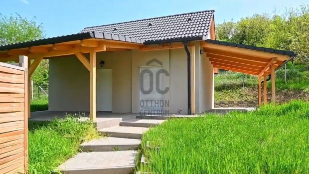 Igényesen felújított lakható tanya eladó Szekszárd Palánki hegyen!