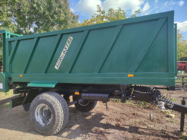 Igj-Agro 65 típusú trágyaszóró pótkocsi eladó