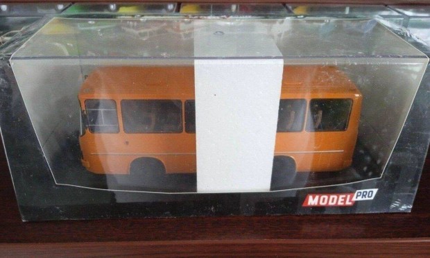 Ikarus 211 sarga "Modelpro" kisauto modell 1/43 Elad