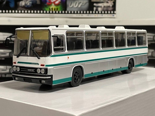 Ikarus 250.59 Bus 1978 1:43 1/43 Premium Classixxs