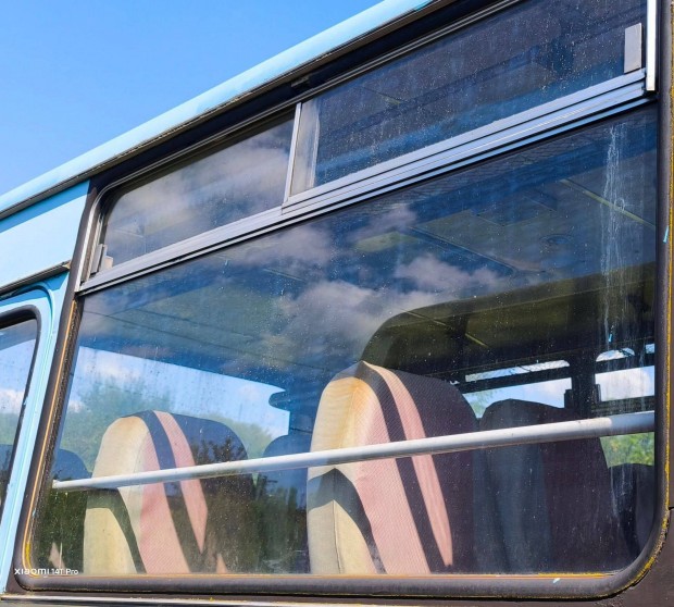 Ikarus 255 oldal és hátsó ablak