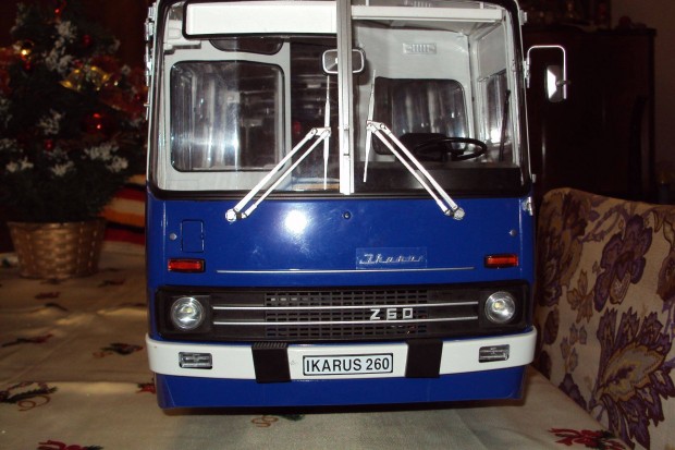 Ikarus 260 aut�busz
