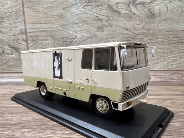 Ikarus 404 Htkocsi 1/43 1:43 Modelpro