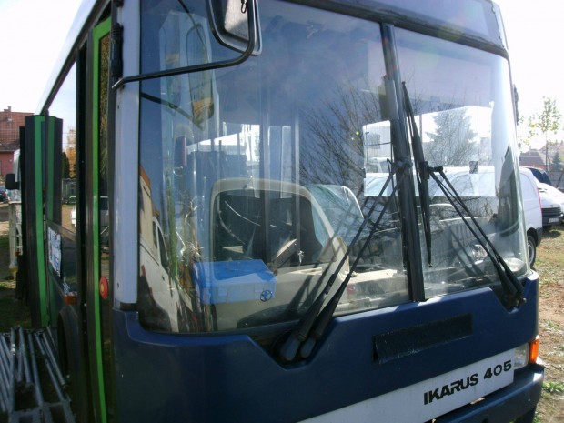 Ikarus 405 busz