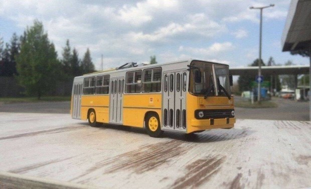 Ikarus BKV 260 -T troli sarga kisauto 1/43 modell Elado