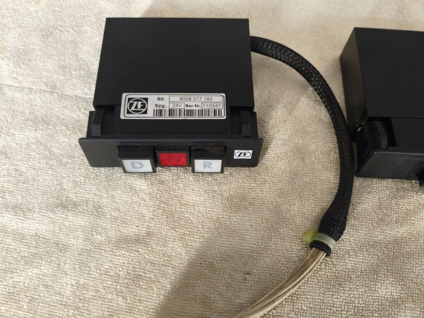 Ikarus ZF sebess�gv�lt� rafi v�lt� kapcsol�sor 3 gombos �jszer�