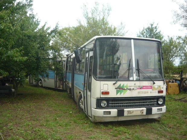 Ikarusz Csukls BUSZ Egyben VGY Alkatrszenknt Elad