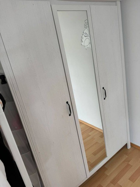 Ikea Brusali gardróbszekrény