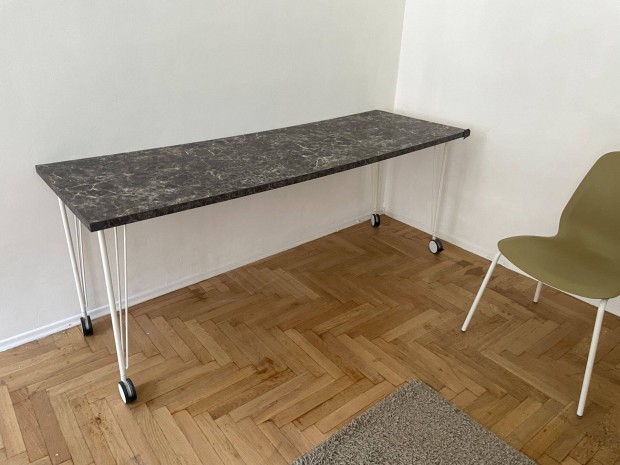 Ikea Desigen guruls asztal 190x65 70 magas