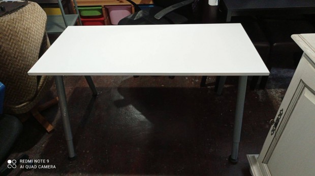 Ikea Galant rasztal - iroda asztal llthat lbakkal - fehr