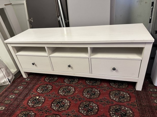 Ikea Hemnes fehr tv asztal