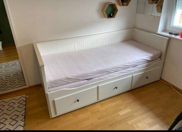 Ikea Hemnes kanapgy matracokkal