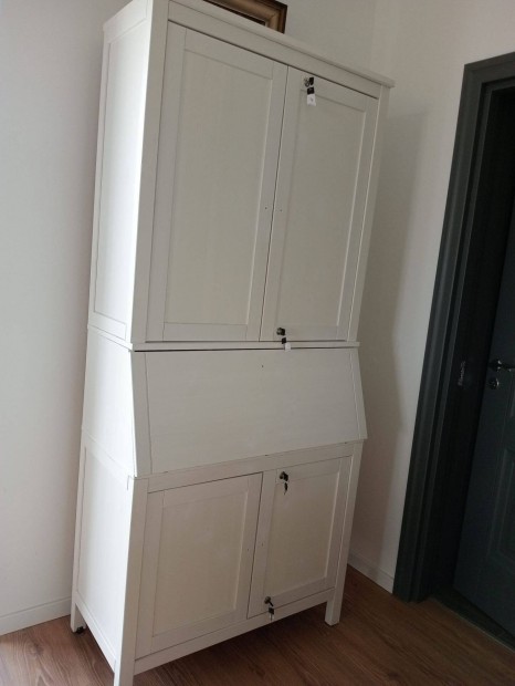 Ikea Hemnes szekreter rasztal zrral elltott ajtkkal (tmr fa)