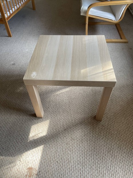 Ikea Lack kis asztalka 