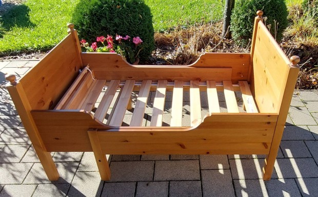 Ikea Leksvik egyszemélyes hosszabbítható ágy