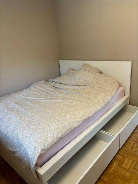 Ikea Malm 160x200-as gy 2 db gy alatti trolval.