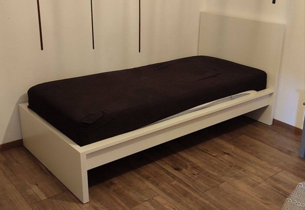 Ikea Malm 90x200 gy gyrccsal, igny esetn matraccal