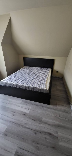 Ikea Malm franciagy 4 trolrekesszel