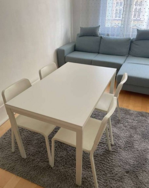 Ikea Melltorp asztal + 4 db Teodores szk 