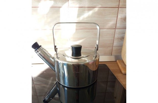 Ikea Metallisk vzforral 1,5 l-es jszer