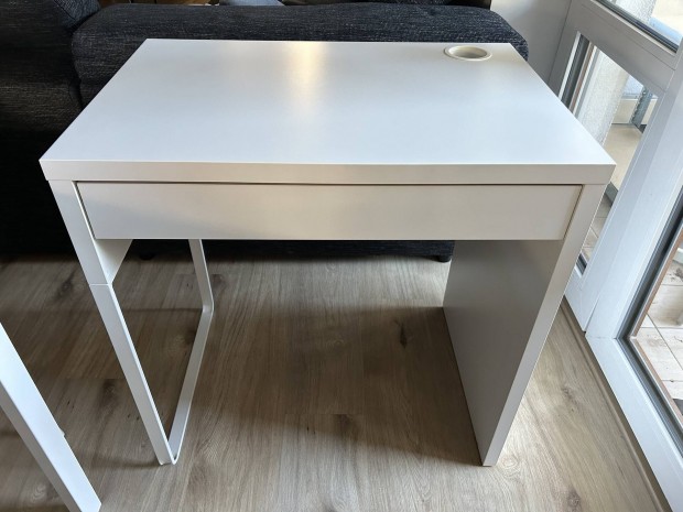 Ikea Micke rasztal