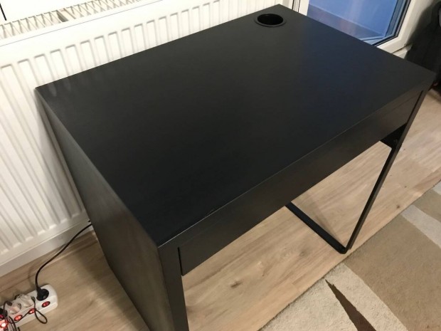 Ikea Micke rasztal