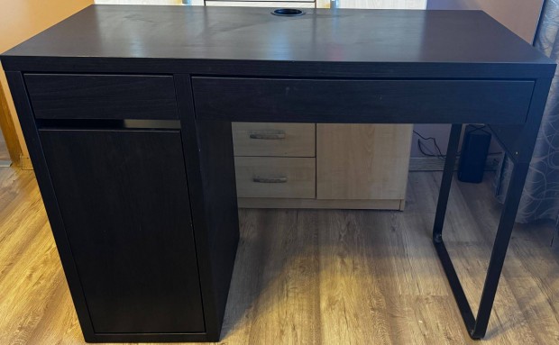 Ikea Micke íróasztal, használt, új állapotú