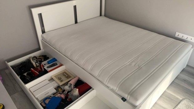 Ikea Songesand 160x200 cm franciagy matraccal, gynemtartval