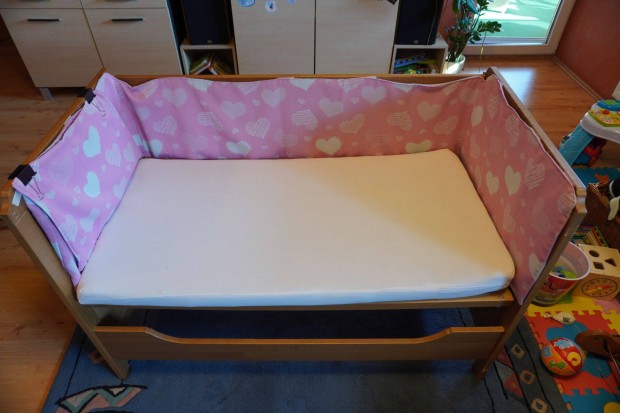Ikea Sundvik kiságy babaágy, matraccal rácsvédővel (60x120cm)