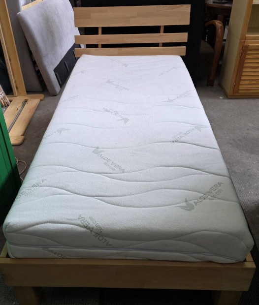 Ikea agykeret matracal Sz�p �llapotban!