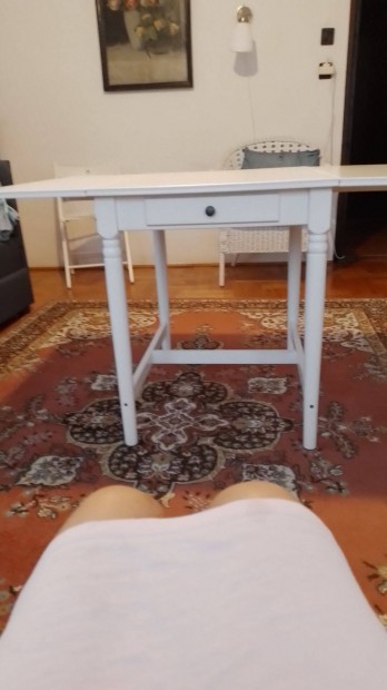 Ikea etkezo ssztal ,kinyithato