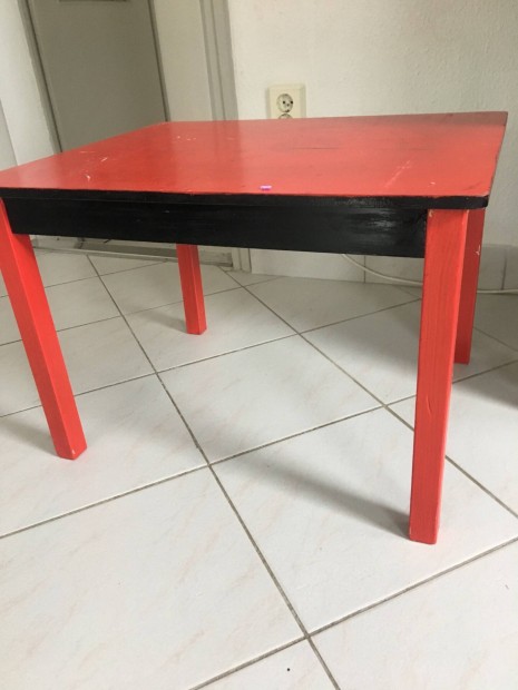 Ikea fa gyerek asztal 50x60x42 cm