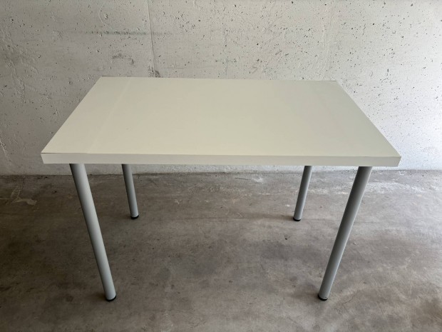 Ikeas asztal 100x60