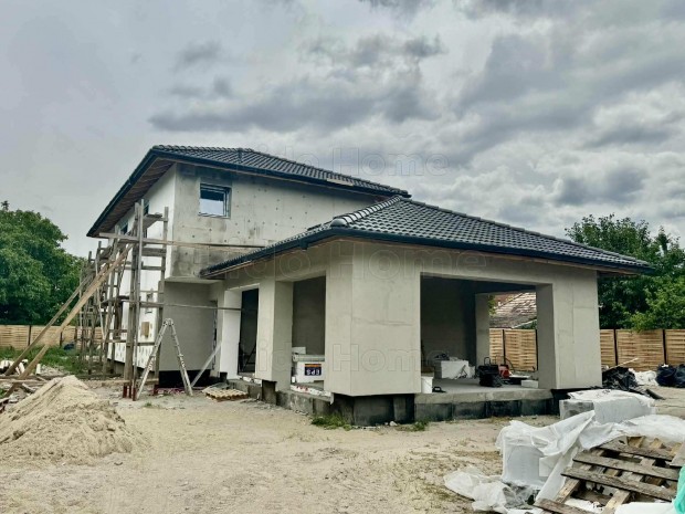 Ikerh�zas lak�park Si�fok belv�ros�ban!