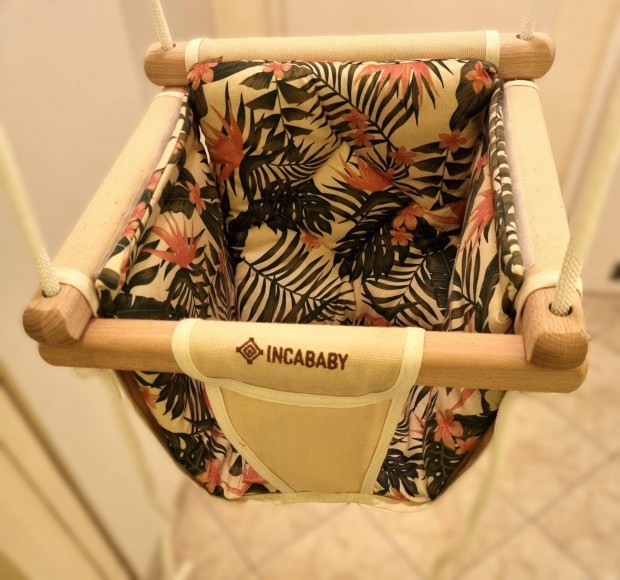 Incababy Junior Fa Hintabölcső mintás