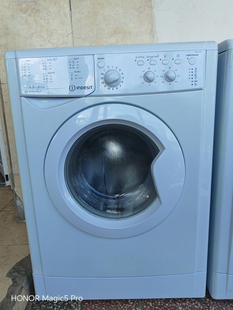 Indesit 1-5kg keskeny mosgp 