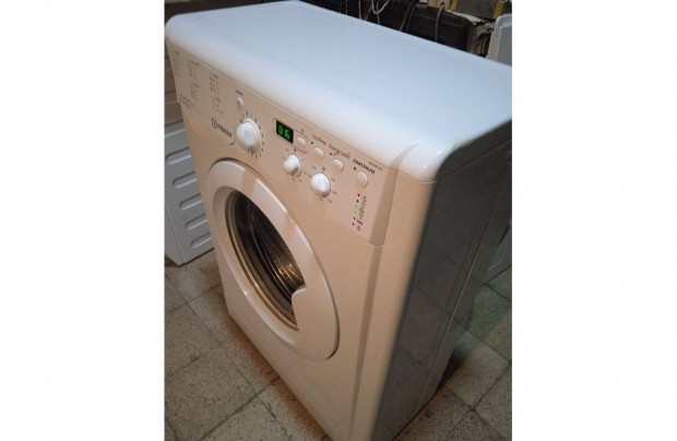 Indesit 4kg mosógép 30cm mély garanciával.1200 centrifuga