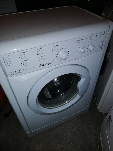 Indesit 6kg keskeny mosgp A+++