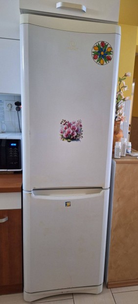 Indesit Baan 13 Hűtőszekrény 334 l. eladó