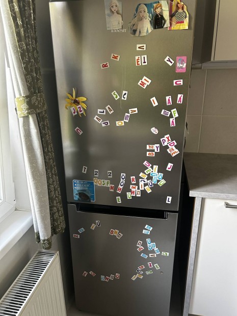 Indesit LR S2 X hűtőszekrény