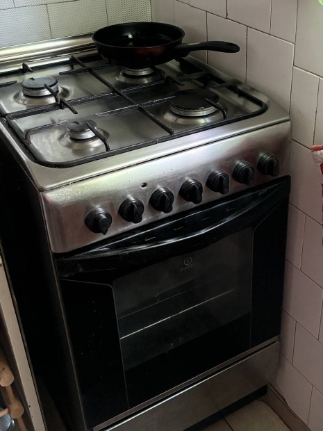 Indesit kombinlt tzhely