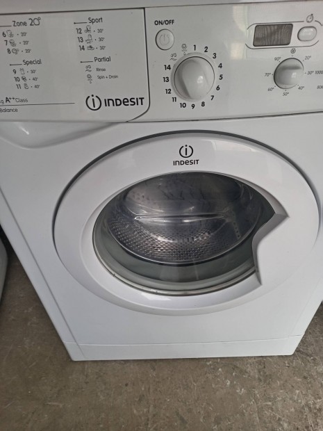 Indesit mosógép hibátlan működéssel szállítás megoldható 