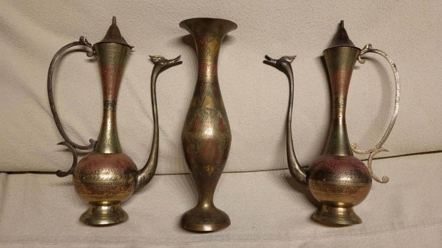 Indiai r�z grav�rozott v�za 2 kancs�val